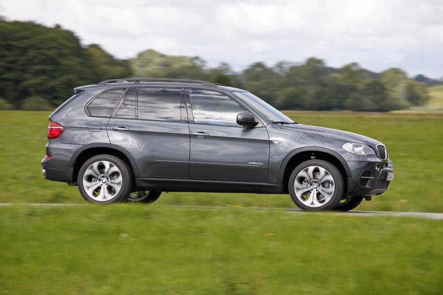  BMW X5 Individual 2011 года  (фото 12 из 19)
